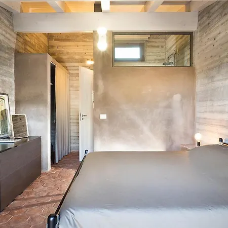Sleeps 5 Pool Air Con Wifi *