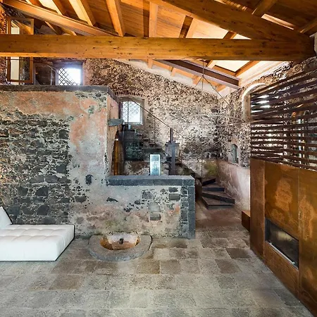 Sleeps 5 Pool Air Con Wifi Villa Zafferana Etnea