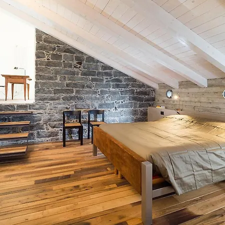Sleeps 5 Pool Air Con Wifi *